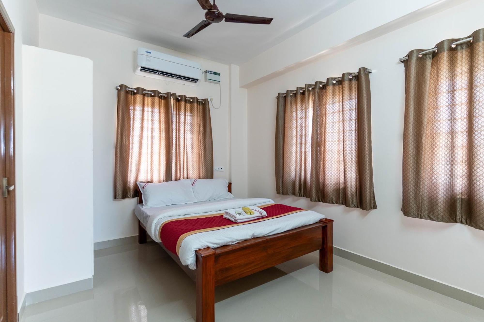 Aishwaryam Service Apartment Madras Buitenkant foto