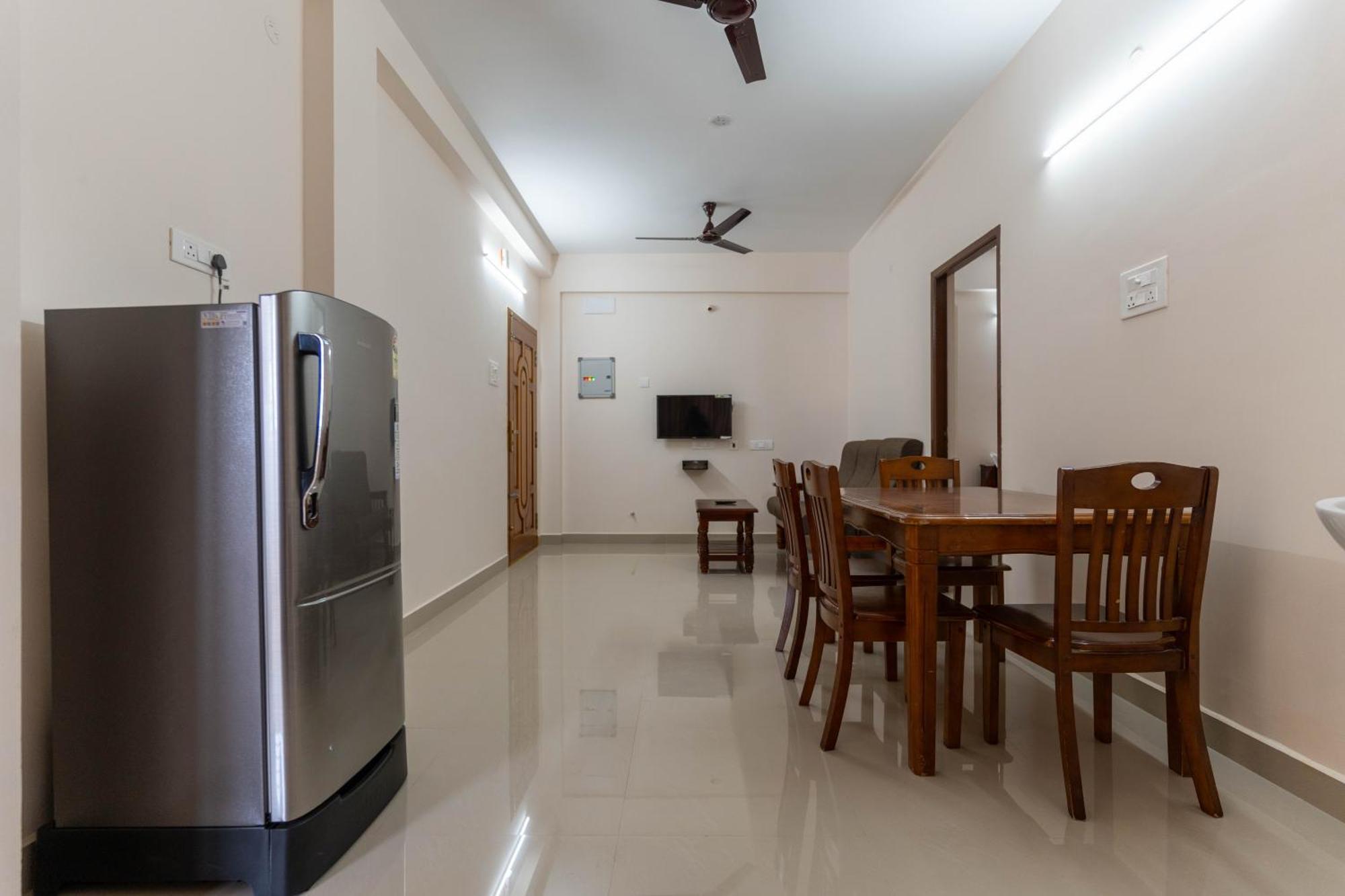 Aishwaryam Service Apartment Madras Buitenkant foto