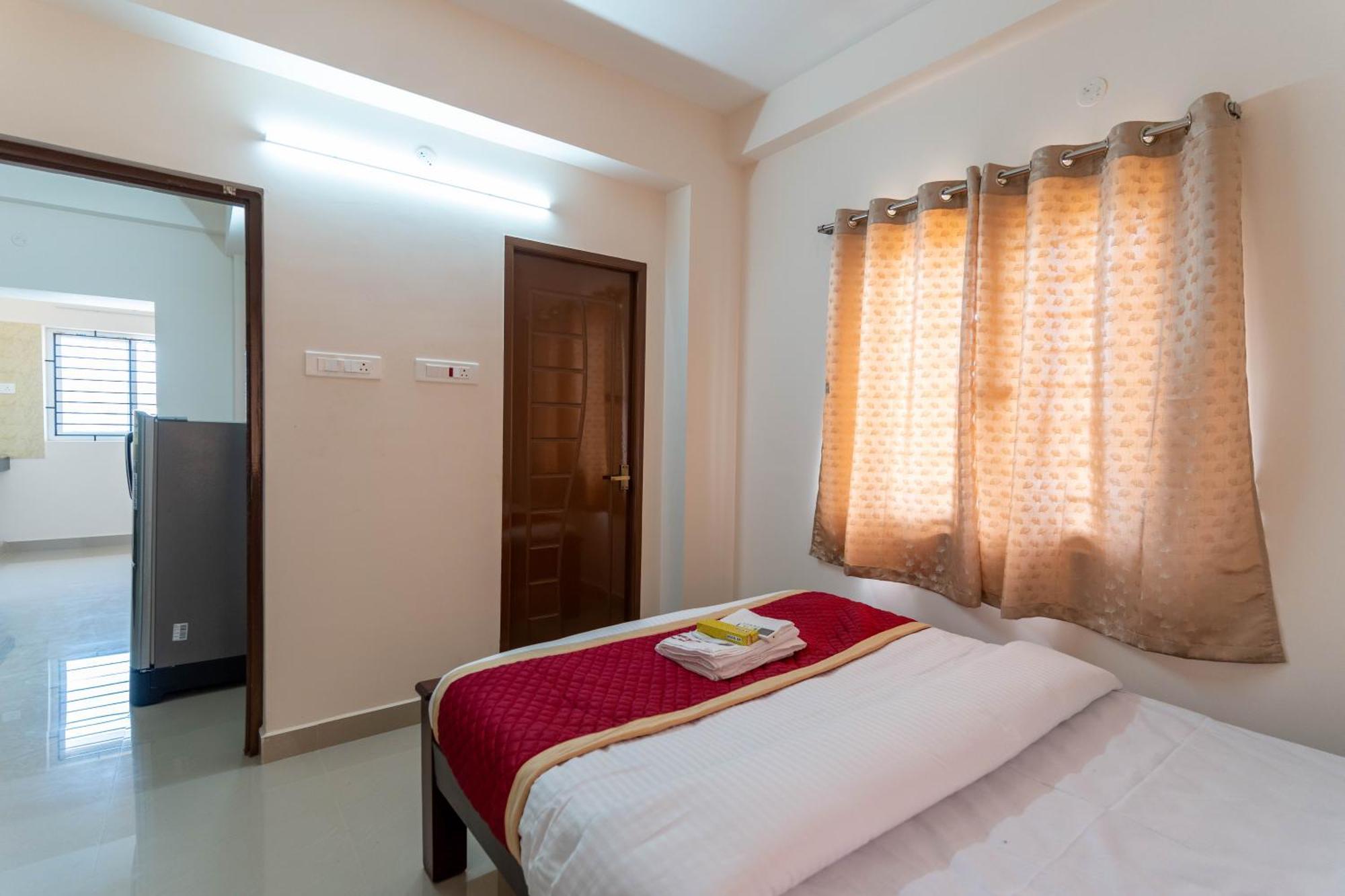 Aishwaryam Service Apartment Madras Buitenkant foto